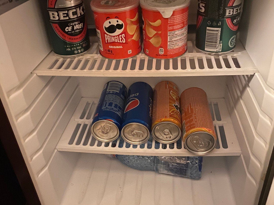 鲁宾酒店主图