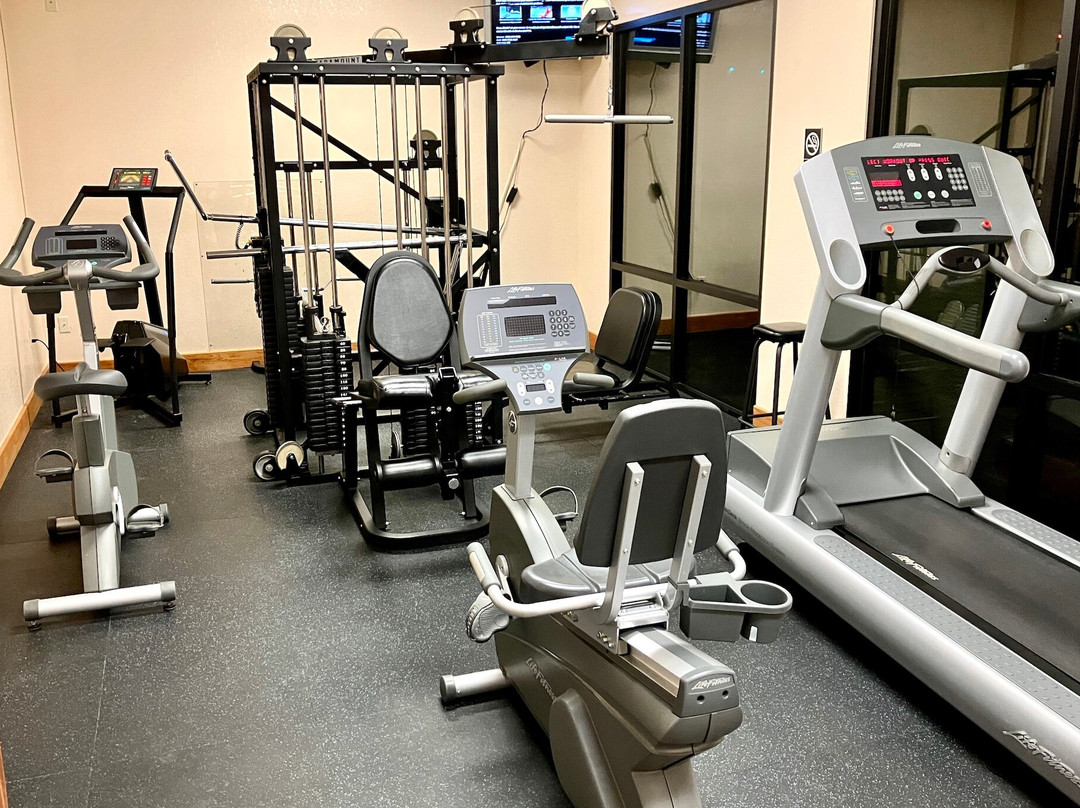 Gateway Studio Suites主图