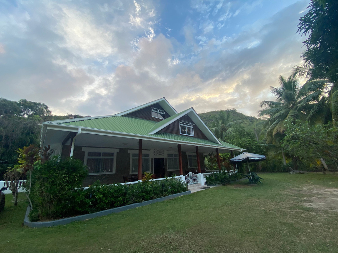 莱富安湾旅馆主图