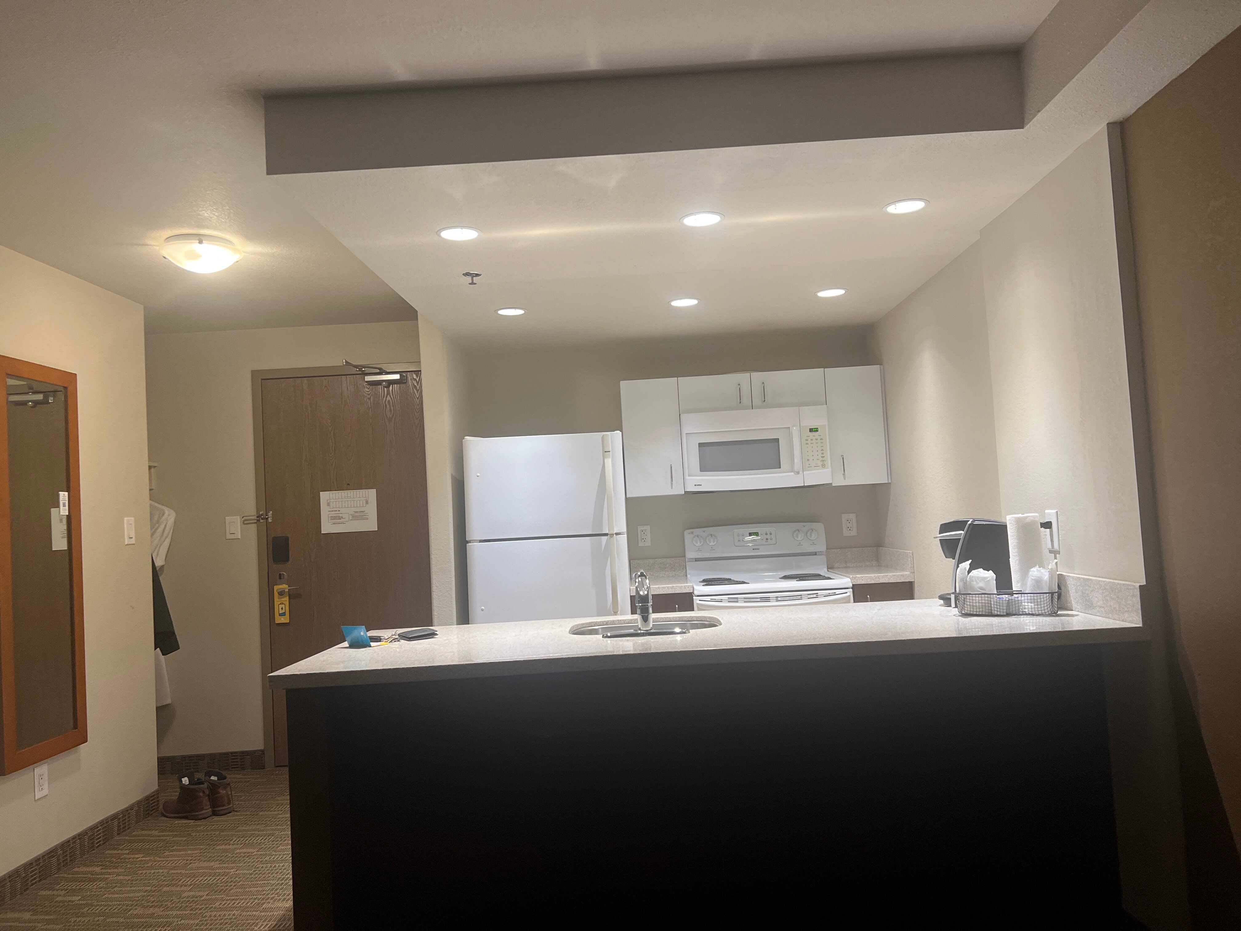 HomeSuites Regina East by d3h Hotels-官方