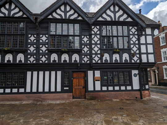 The Tudor & Stuart Tour of Chester-切斯特必去景点