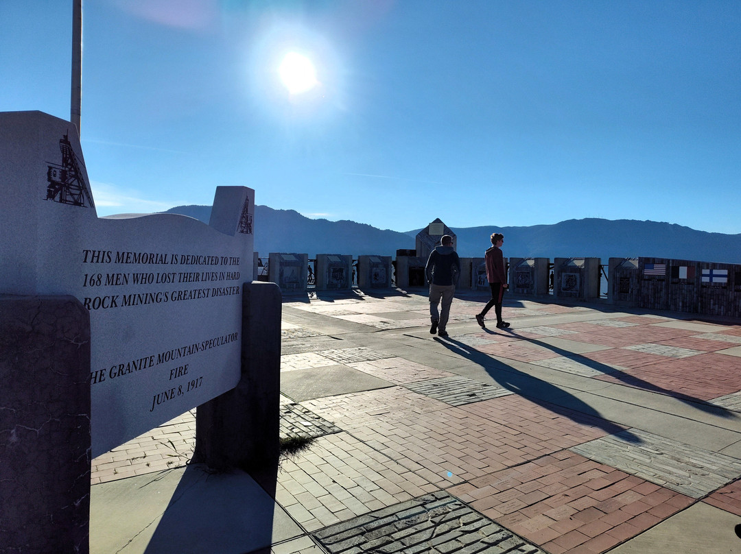 Granite Mountain Memorial Overlook-巴特必去景点