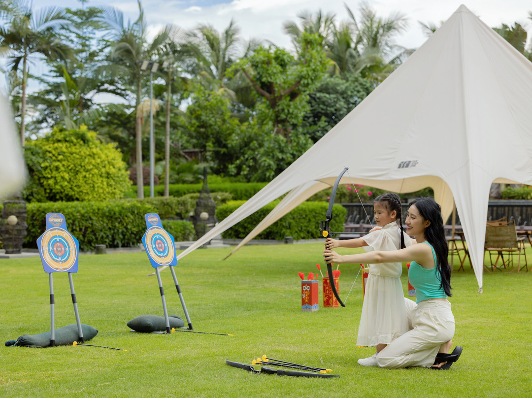 汕尾保利希尔顿逸林酒店主图