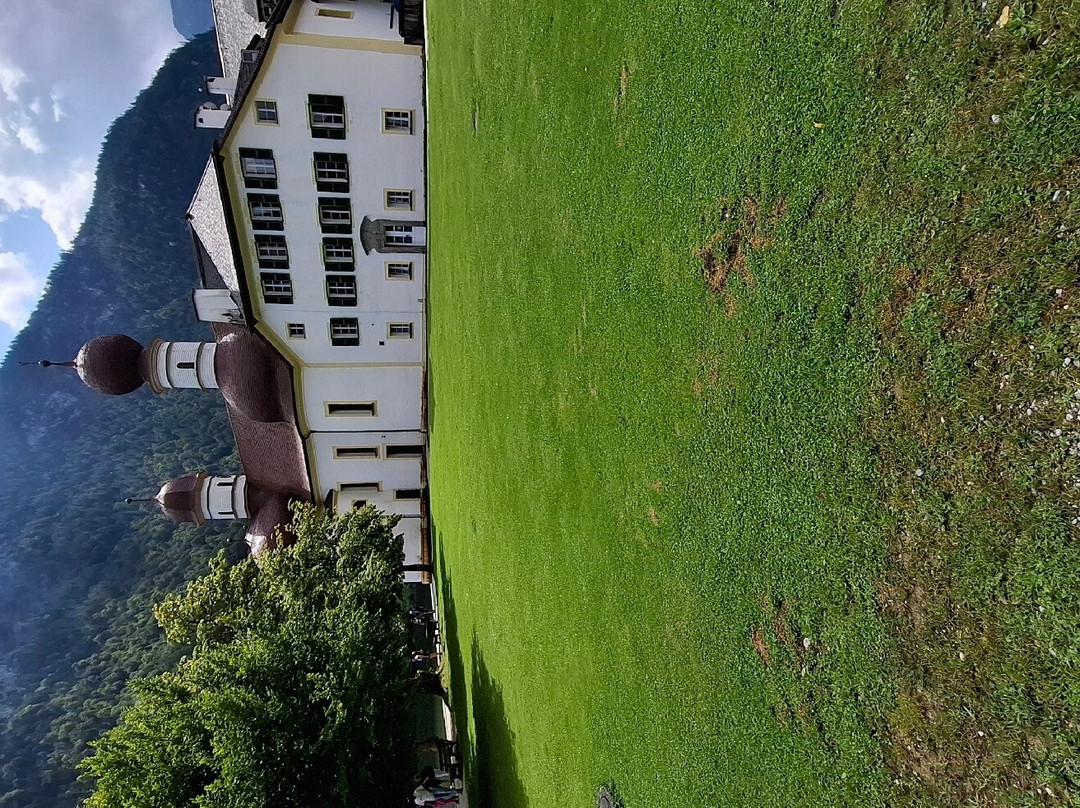 St. Bartholomew's Church景点图片