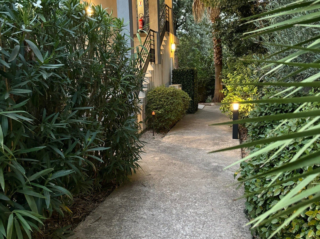 马斯乐杜高尔夫酒店主图