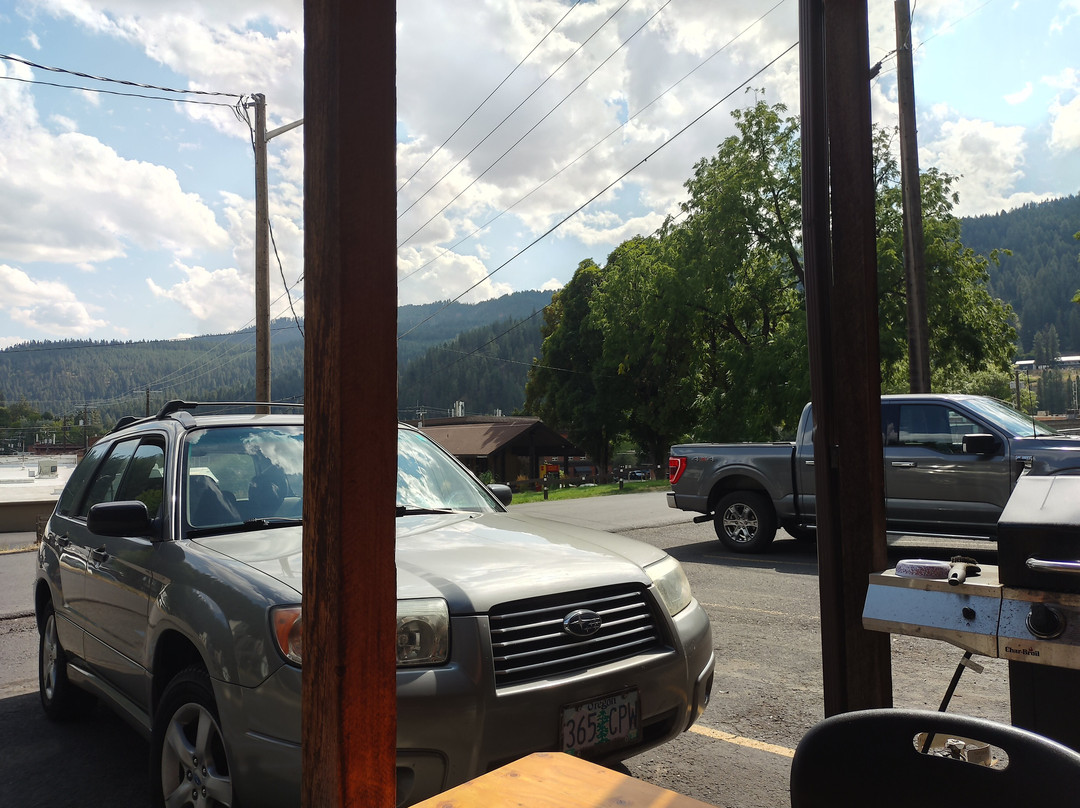 White Pine Motel主图