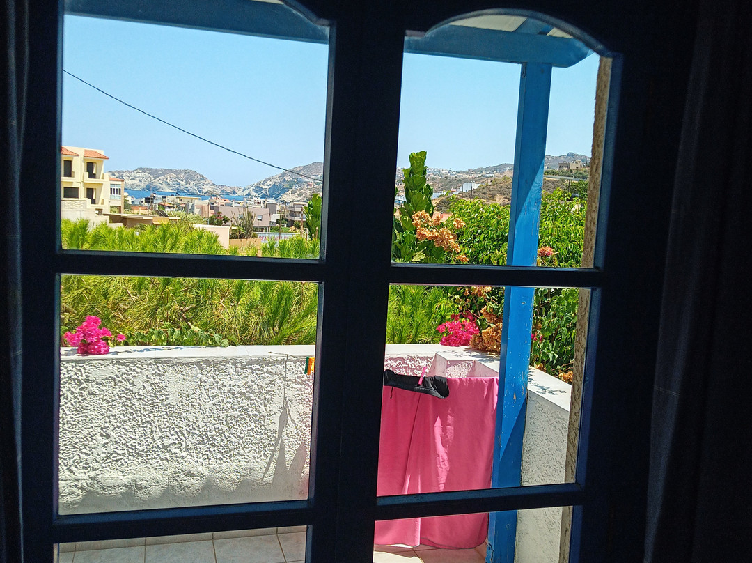 克里塔日光公寓酒店主图