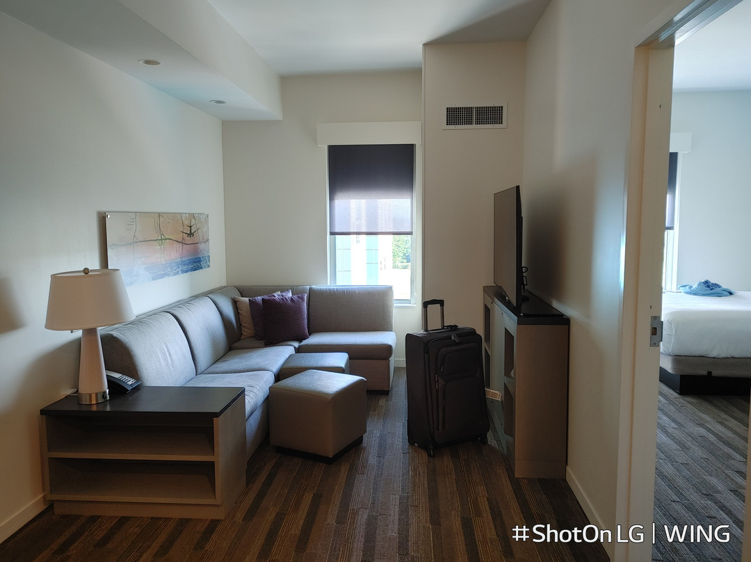 Hyatt House Orlando Airport主图