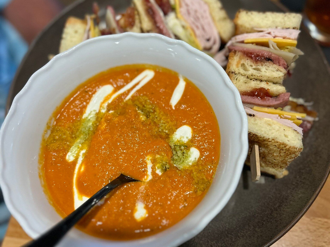 Lockwood Distilling Company-理查森必去景点