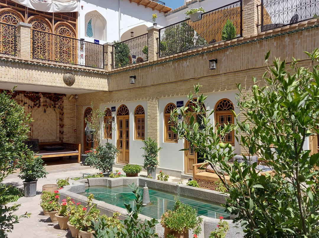 Sohrevardi Traditional Hotel主图