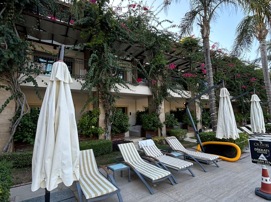 克拉托斯高级水疗酒店及主图