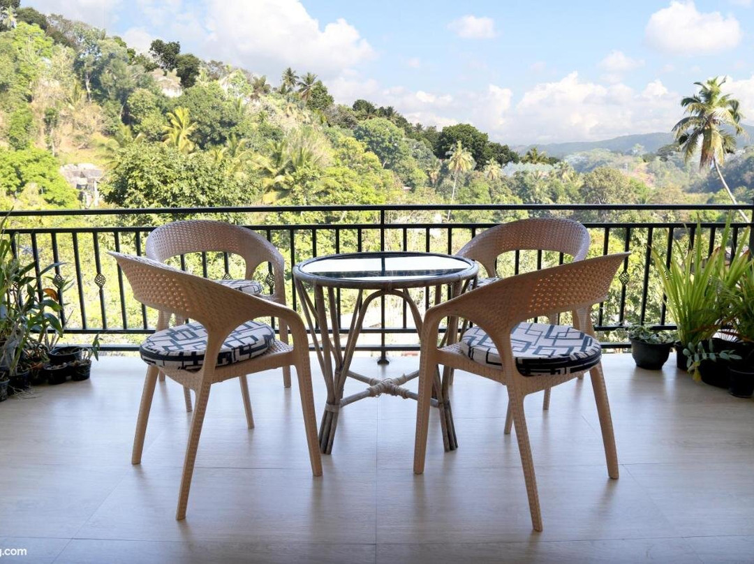 Chathu Holiday Home主图