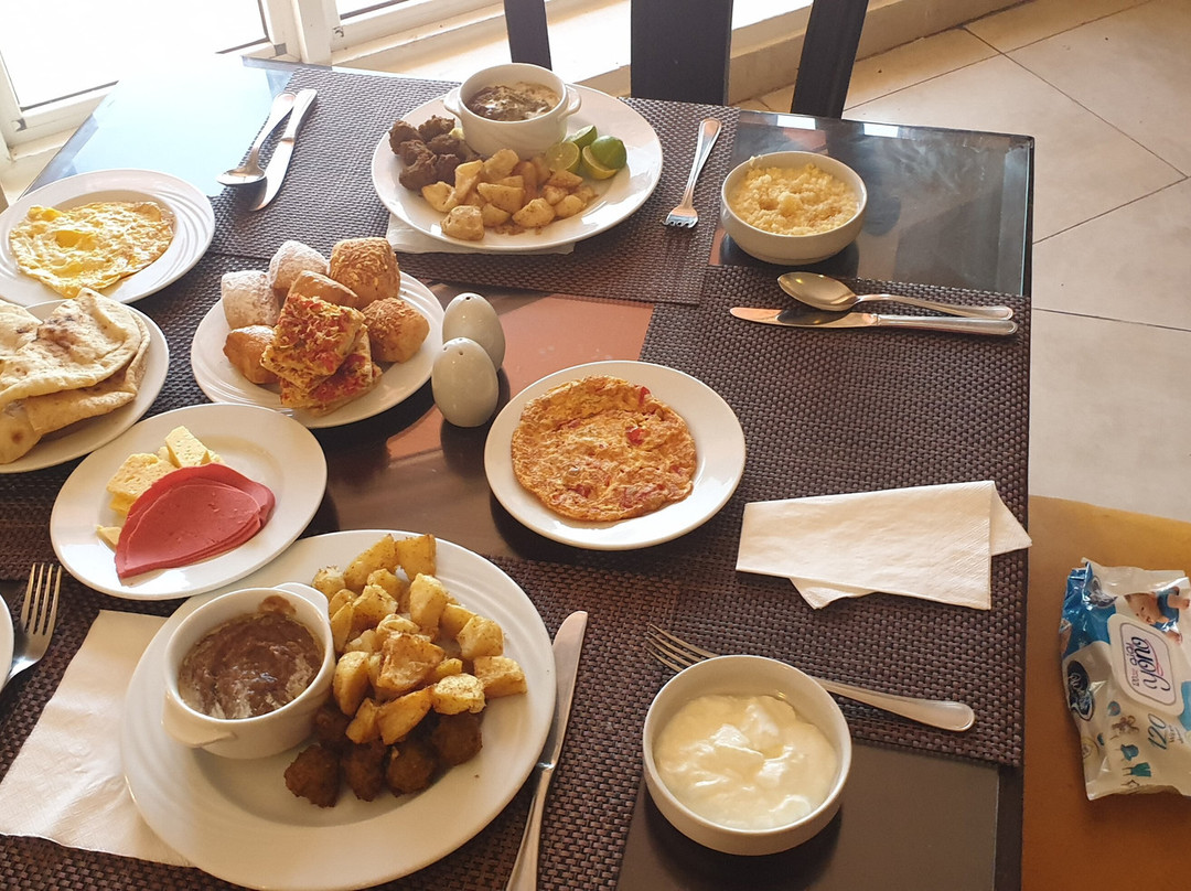 瑞士圆顶码头度假酒店主图