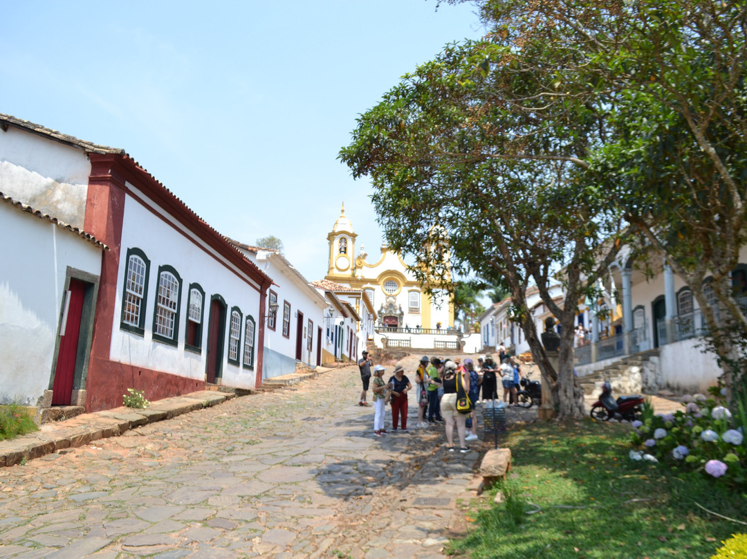 Câmara Municipal de Vereadores-蒂拉登特斯必去景点