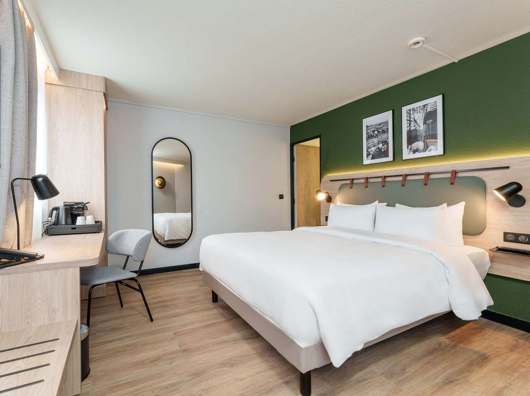 巴黎19区拉维莱特钟楼优选酒店主图