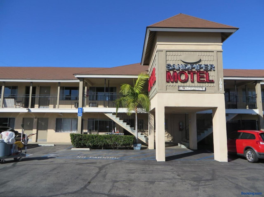 Sandpiper Motel