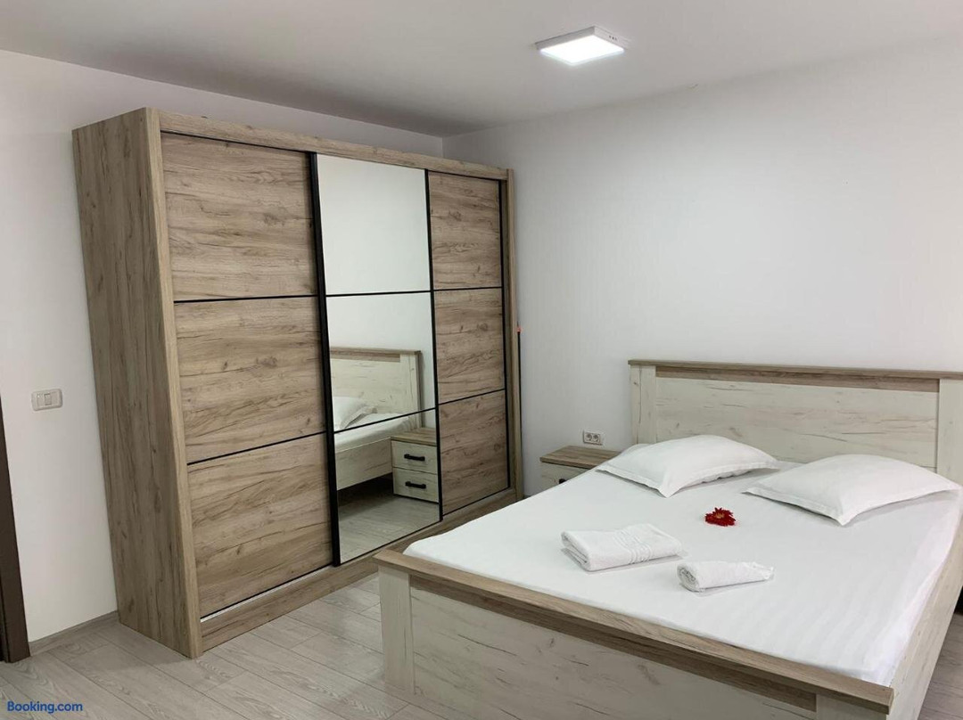 Cazare Bloc NOU Ultracentral