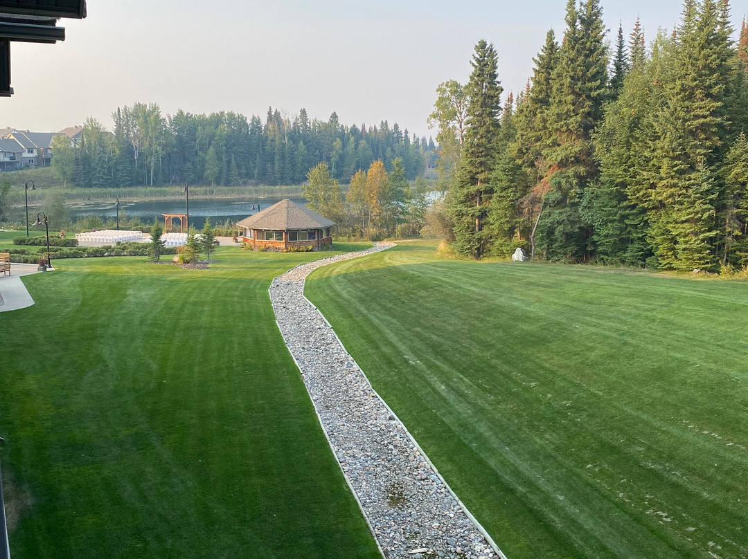 麋鹿岭度假酒店主图