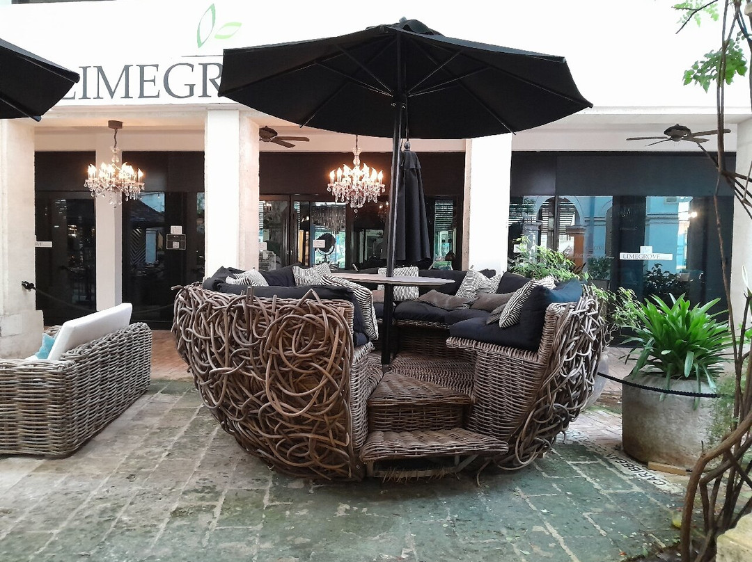 Limegrove Lifestyle Centre-Holetown必去景点