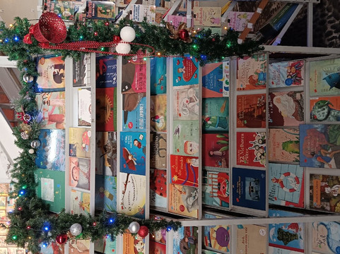 Fundacao Livraria Esperanca-沙尔必去景点