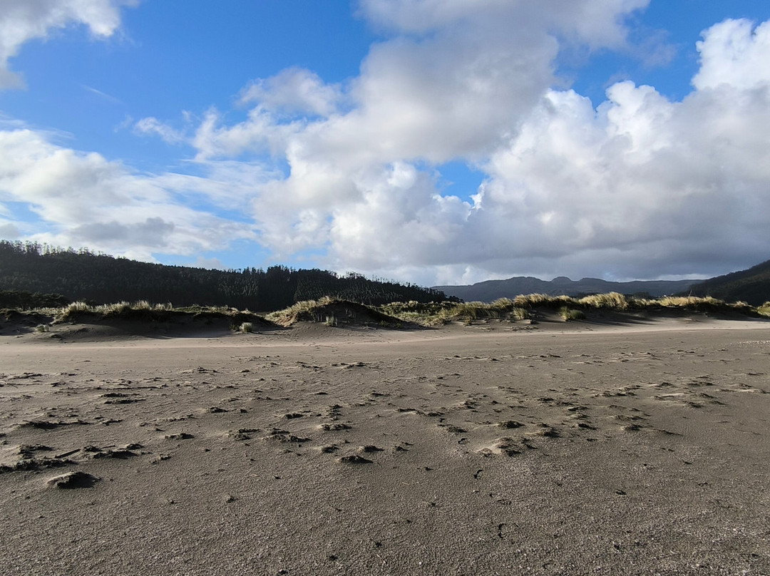 Praia de Morouzos景点图片