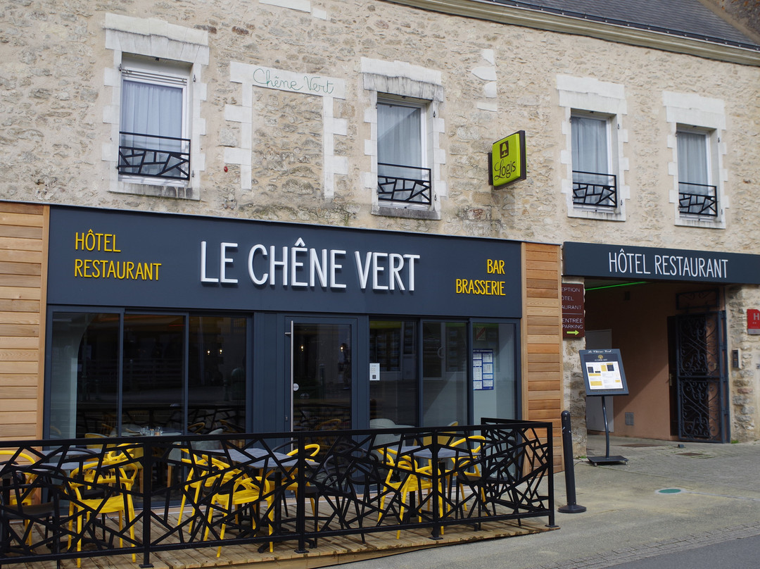 Logis Hôtel Le Chêne Vert主图