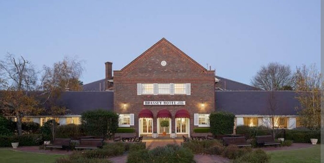 堪培拉布拉思酒店主图