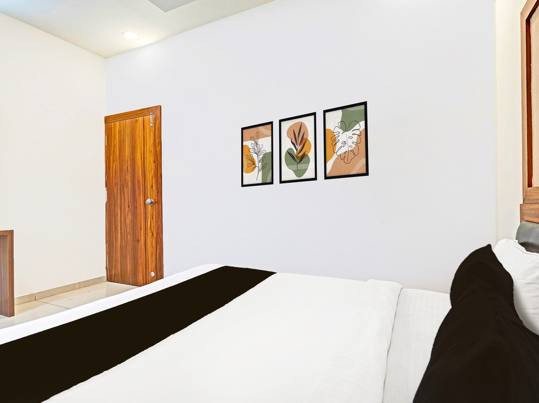 Hotel O Khalikpur Modasa