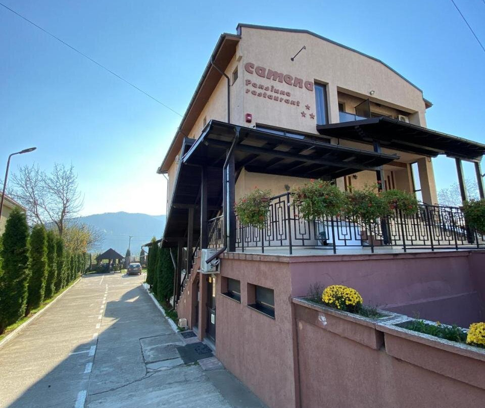 Pensiunea Camena