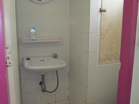 曼谷萨瓦斯德饭店主图