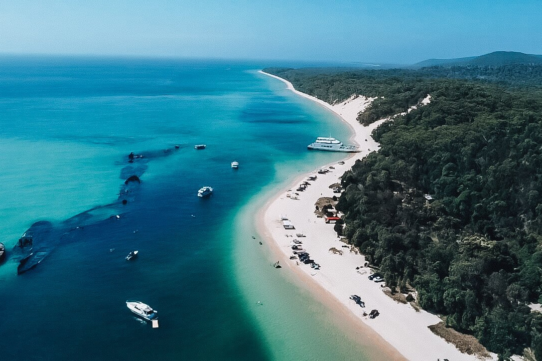 Tangalooma Wrecks景点图片