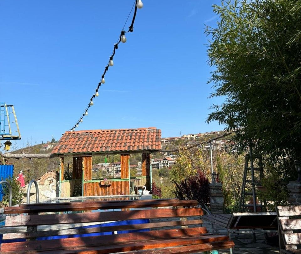 Guest House Iura