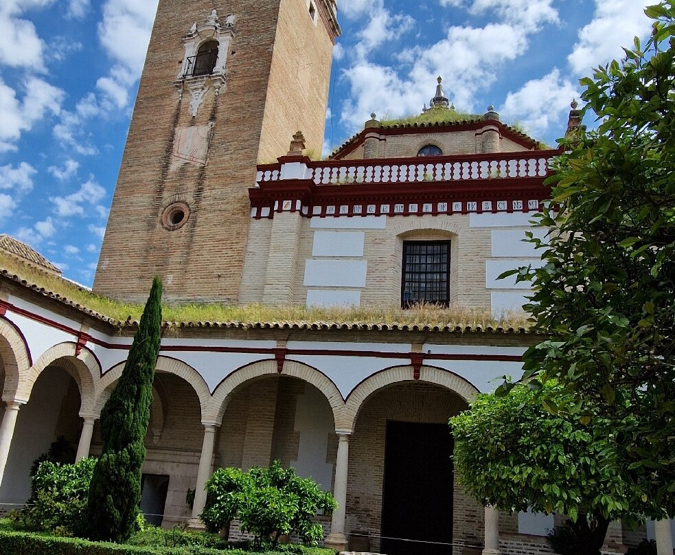 Iglesia de Santiago景点图片