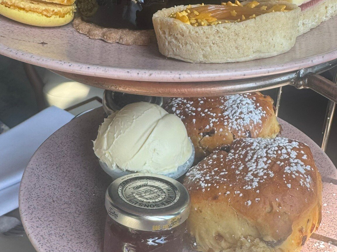 格洛斯特郡旅游景点-Leaf Spa