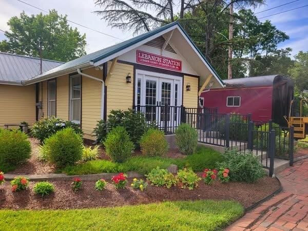 Lebanon Garden Tour And Scavenger Hunt-Lebanon必去景点