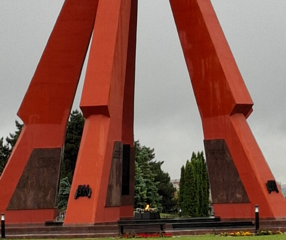 Victory Memorial and Eternal Flame-基希讷乌必去景点
