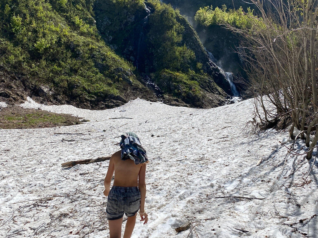 Waterfall Polikarya-Esto-Sadok必去景点