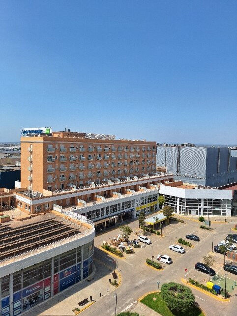 阿尔布菲拉酒店主图