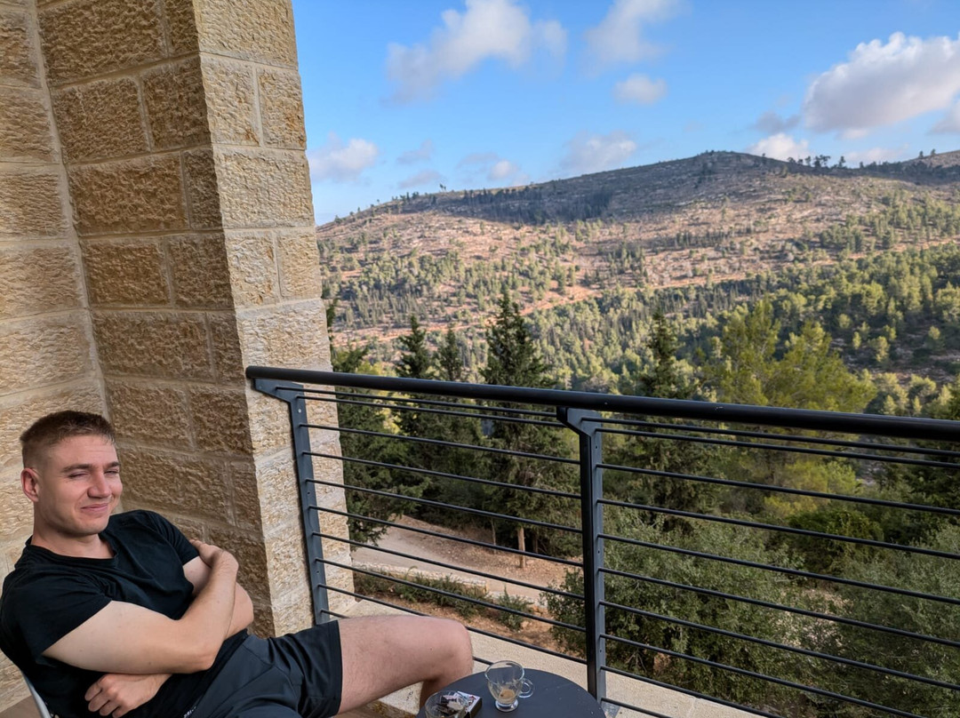 Logos Yad Hashmona主图