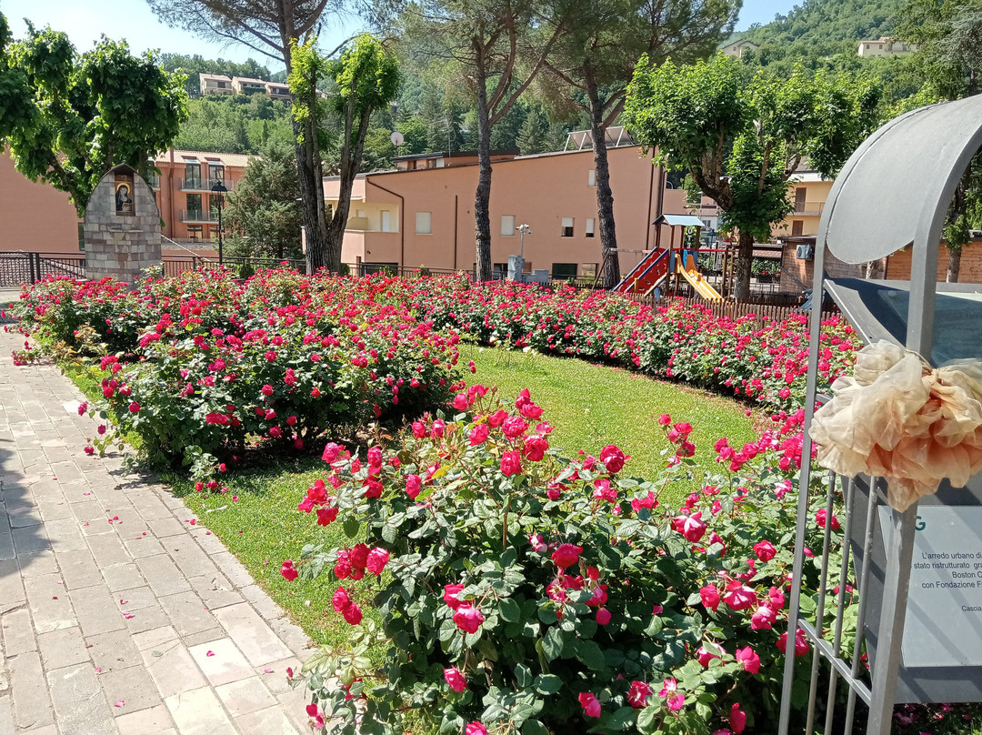 Giardini Francvesco Rava Cascia-Cascia必去景点