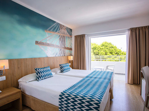 BQ 萨拉酒店 - 限成人主图