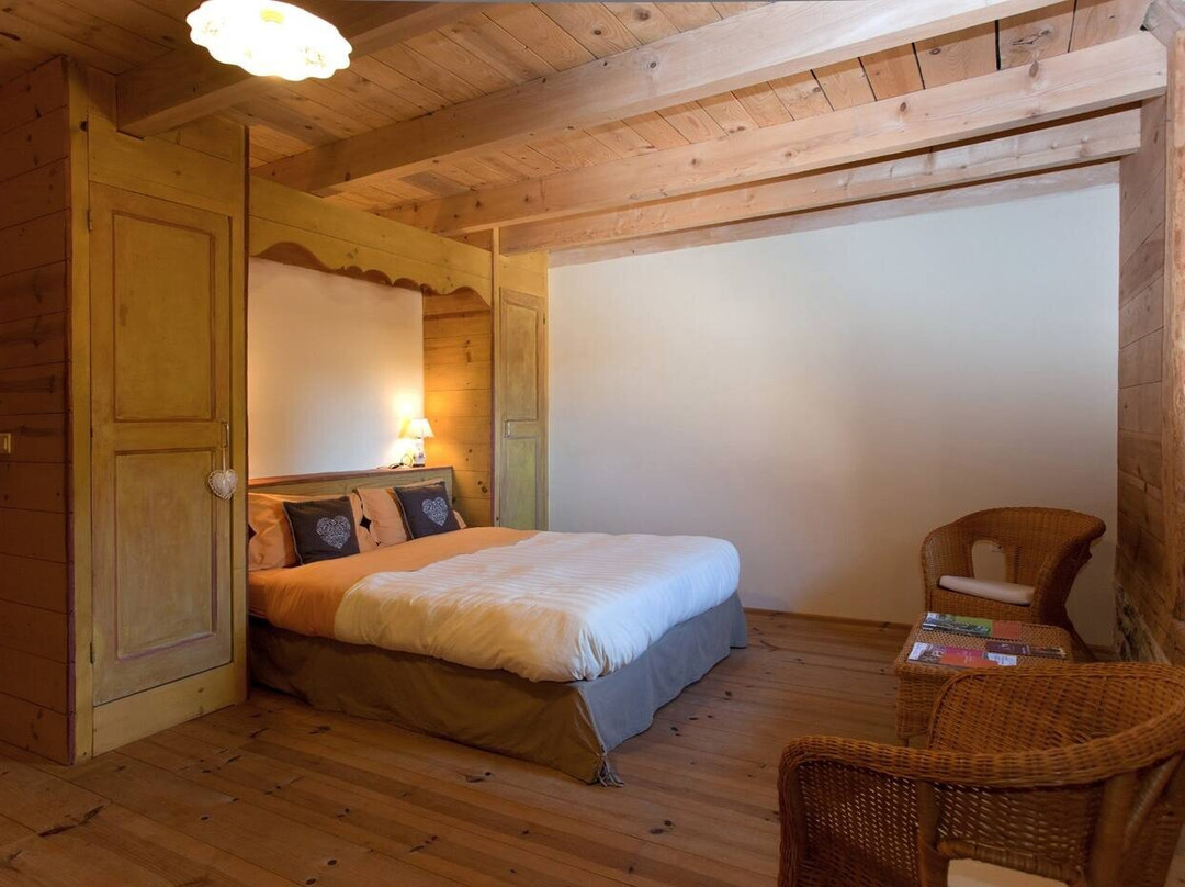 Maison D'hotes La Longerine主图