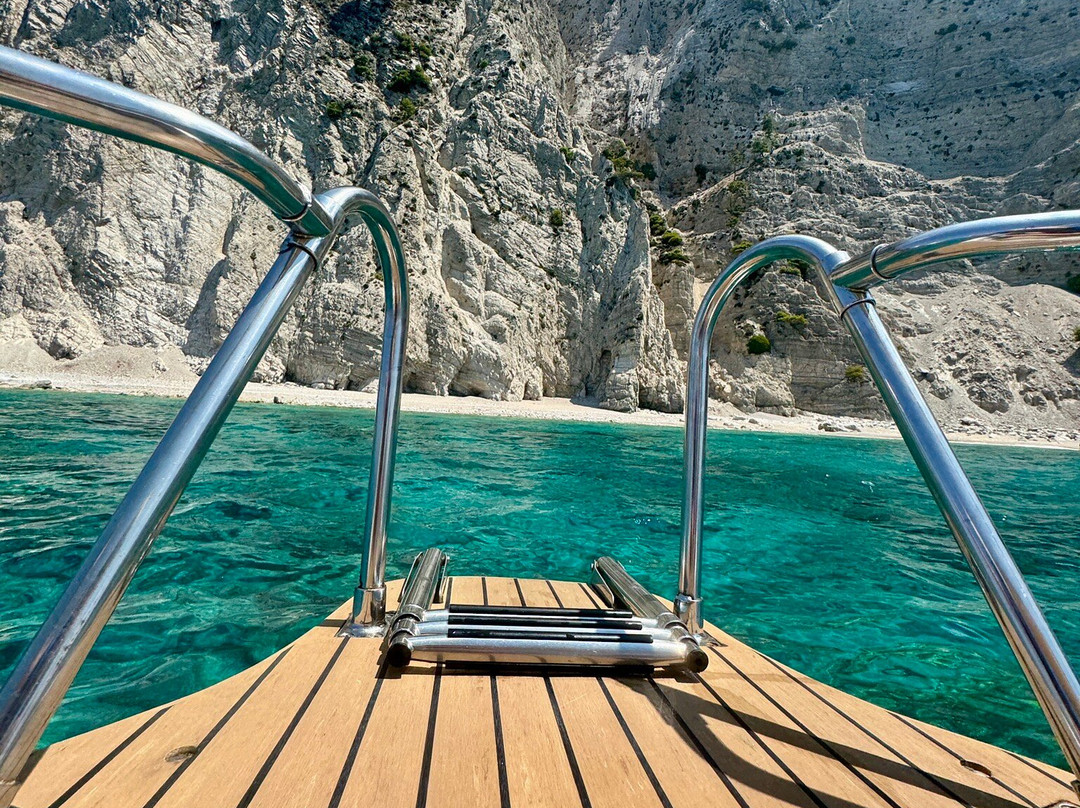 Dinos Boat Rentals-Paleokastritsa必去景点