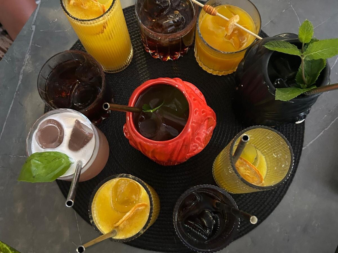 The Duke Cocktail Lounge Bar-拉马达莱娜必去景点