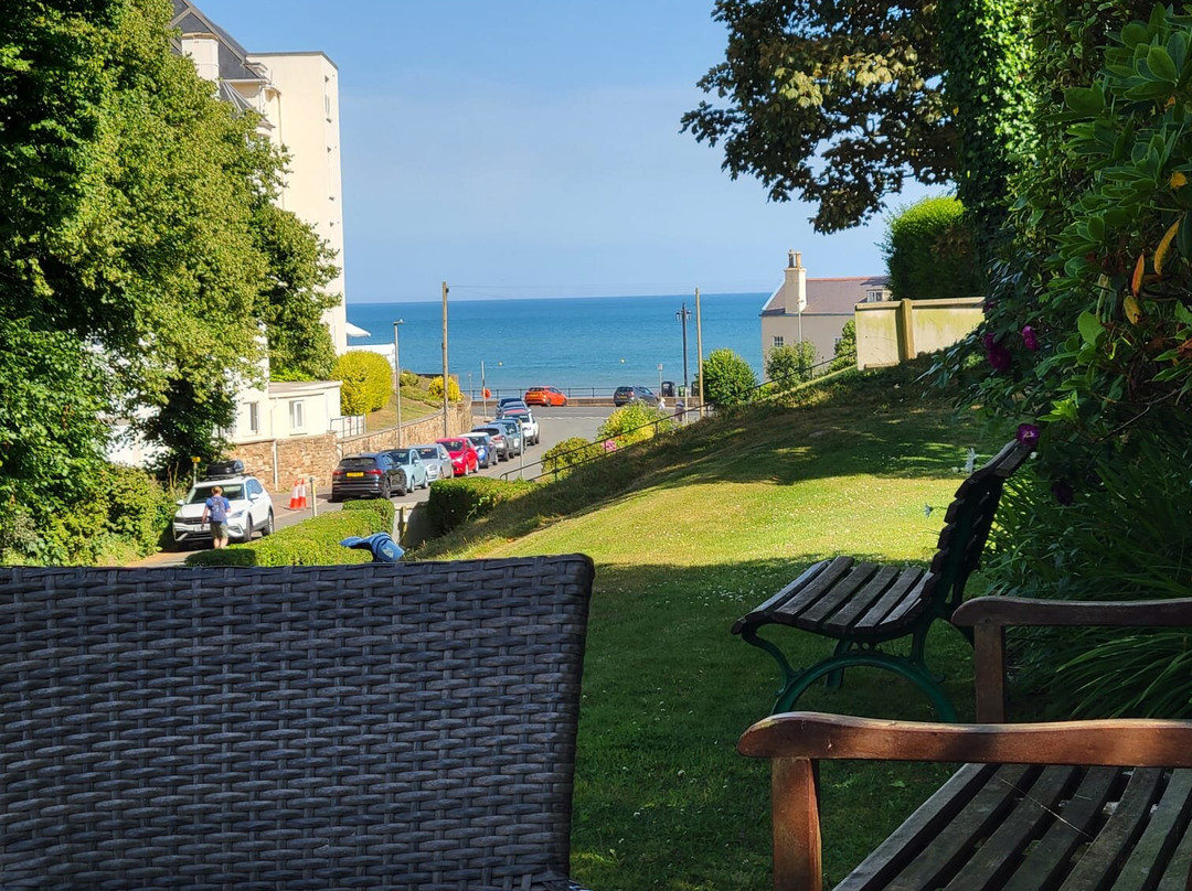 Royal Glen Hotel主图