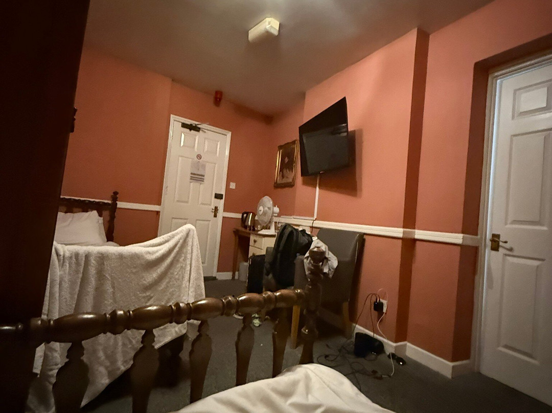 The George Hotel主图