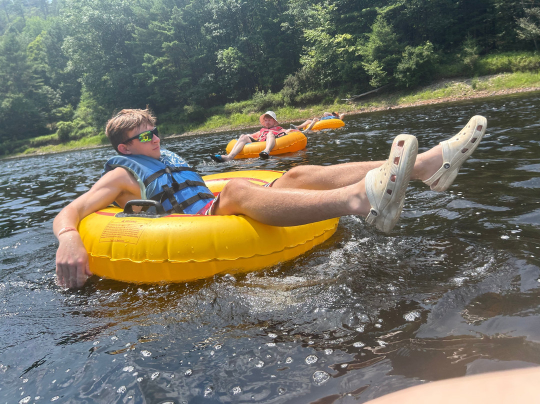 Tubby Tubes River Co.-Lake Luzerne必去景点