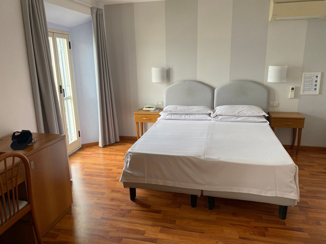 玻利瓦吉酒店主图