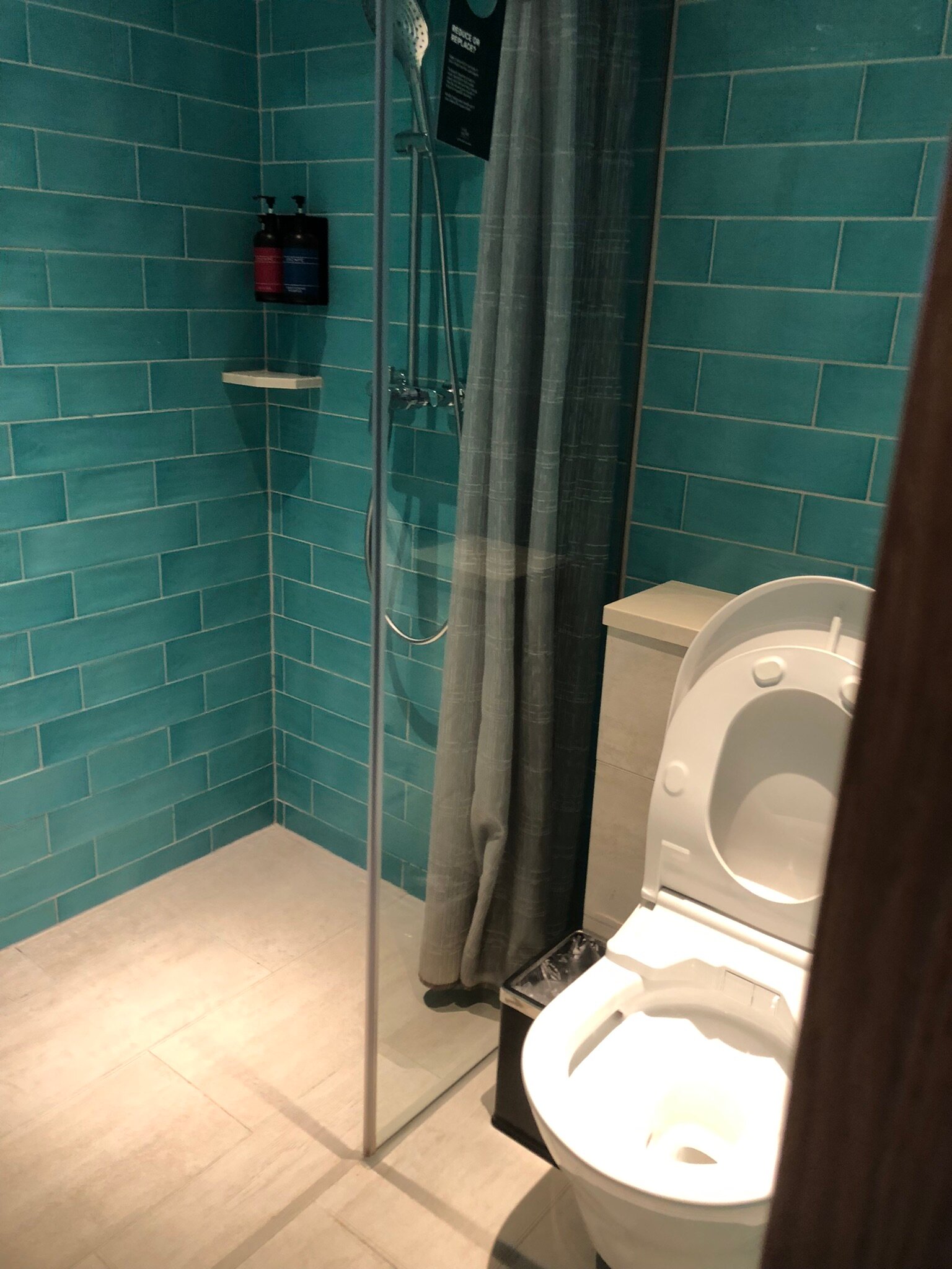 Village Hotel Sentosa by Far East Hospitality-浴室