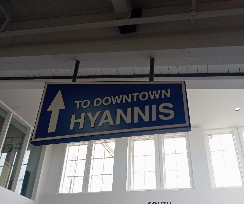 Hyannis Transportation Center-海恩尼斯必去景点